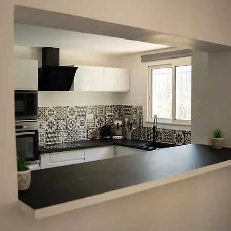 Holiday home Maison Provencale